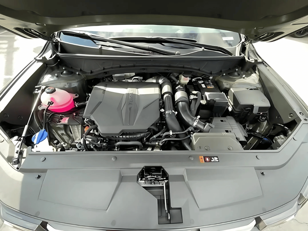 2025 Hyundai Santa Cruz: Power, Towing Strength, and AWD Performance