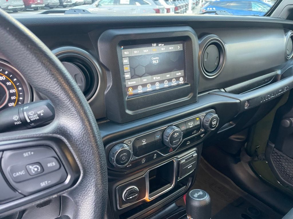 2022 Jeep Wrangler - WILLYS 4X4 / APPLE CARPLAY