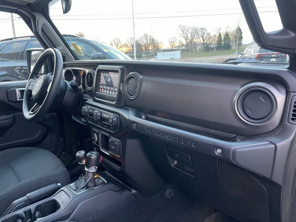2022 Jeep Wrangler - WILLYS 4X4 / APPLE CARPLAY
