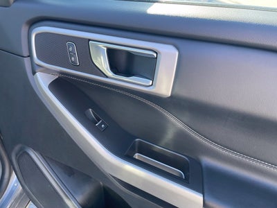 2022 Ford Explorer XLT - POWER LIFTGATE / TOW PKG