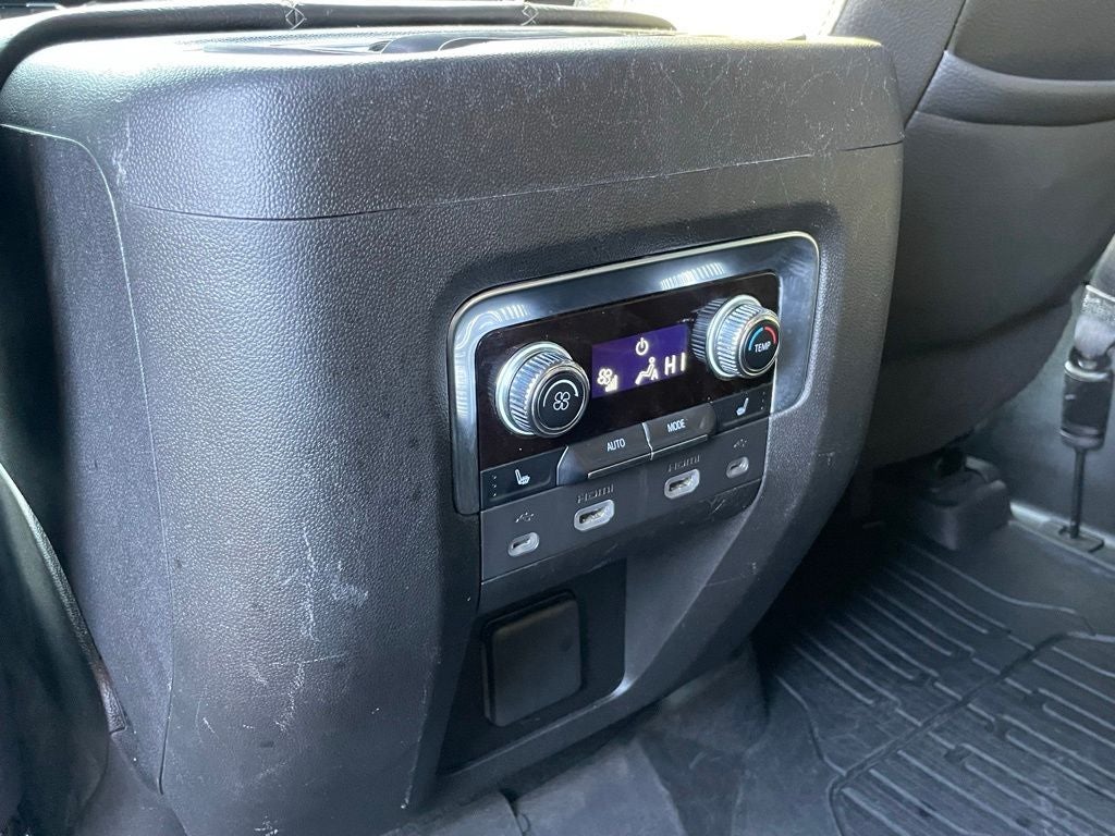 2021 GMC Yukon XL Denali - ONE OWNER / PANORAMIC SUNROOF