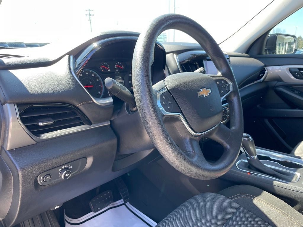 2019 Chevrolet Traverse LS - ONE OWNER / CLEAN CARFAX
