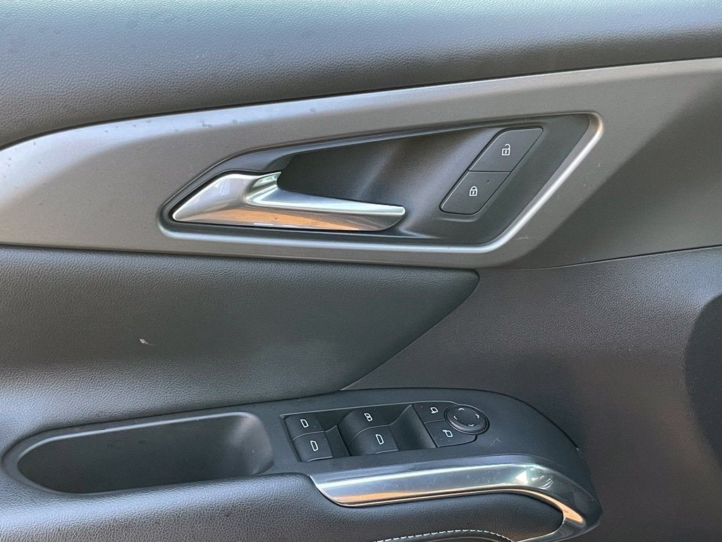 2025 Chevrolet Traverse LT - NAVIGATION / 27 MPG