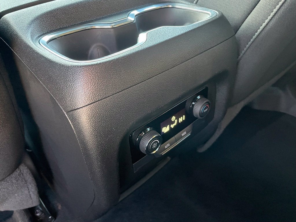 2025 Chevrolet Traverse LT - NAVIGATION / 27 MPG