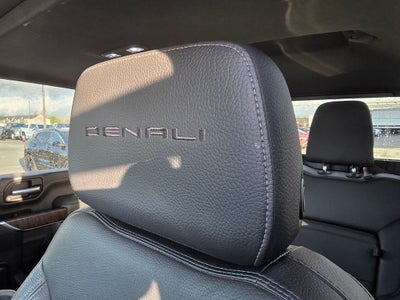 2022 GMC Sierra 2500HD Denali - ONE OWNER / CLEAN CARFAX
