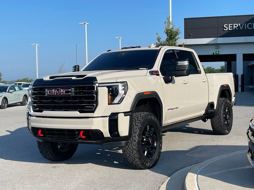 2026 GMC Sierra 2500HD AT4 - POWER SUNROOF / POWER ASSIST STEPS