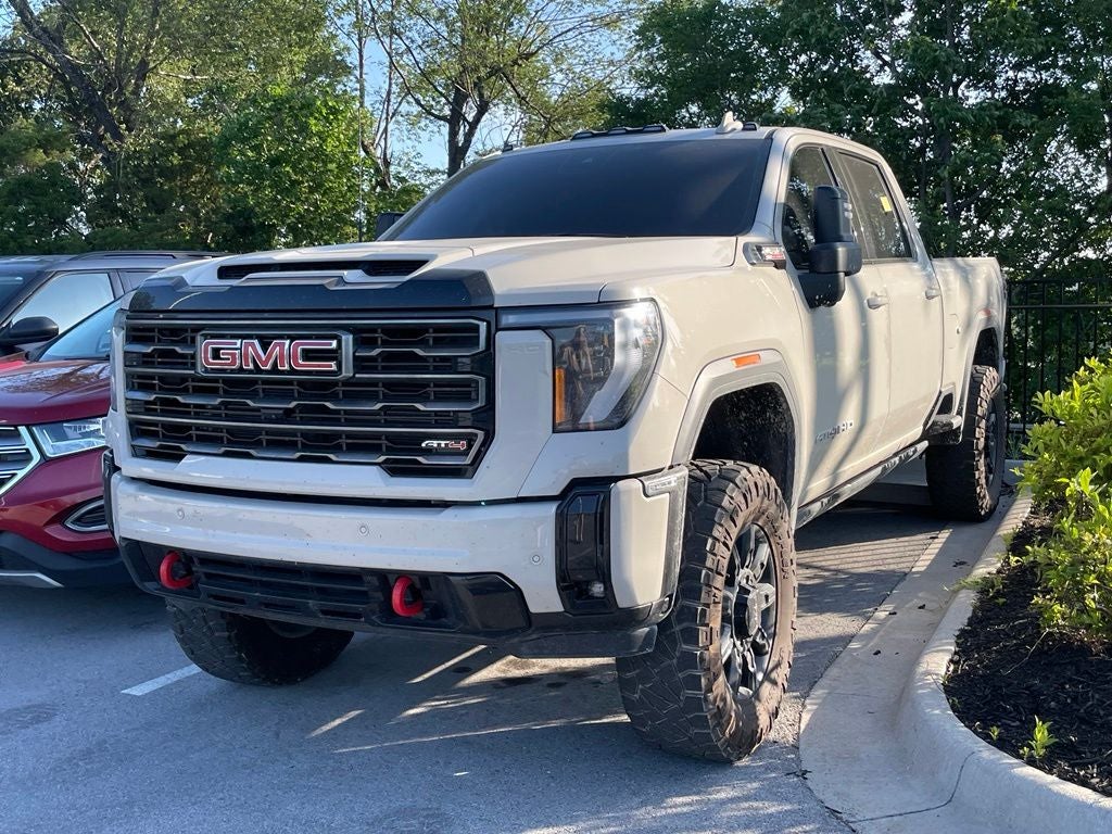 2026 GMC Sierra 2500HD AT4 - POWER SUNROOF / POWER ASSIST STEPS
