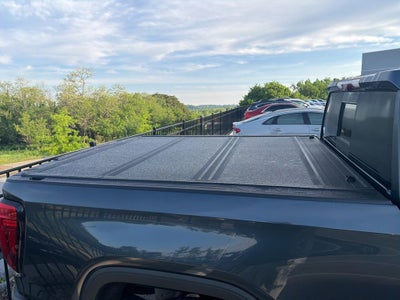 2021 GMC Sierra 1500 AT4 - TONNEAU COVER / HD SURROUND VISION