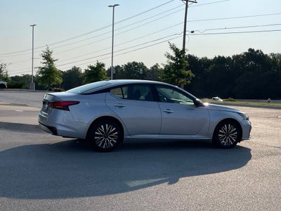 2024 Nissan Altima 2.5 SV - BLIND SPOT ASSIST / APPLE CARPLAY