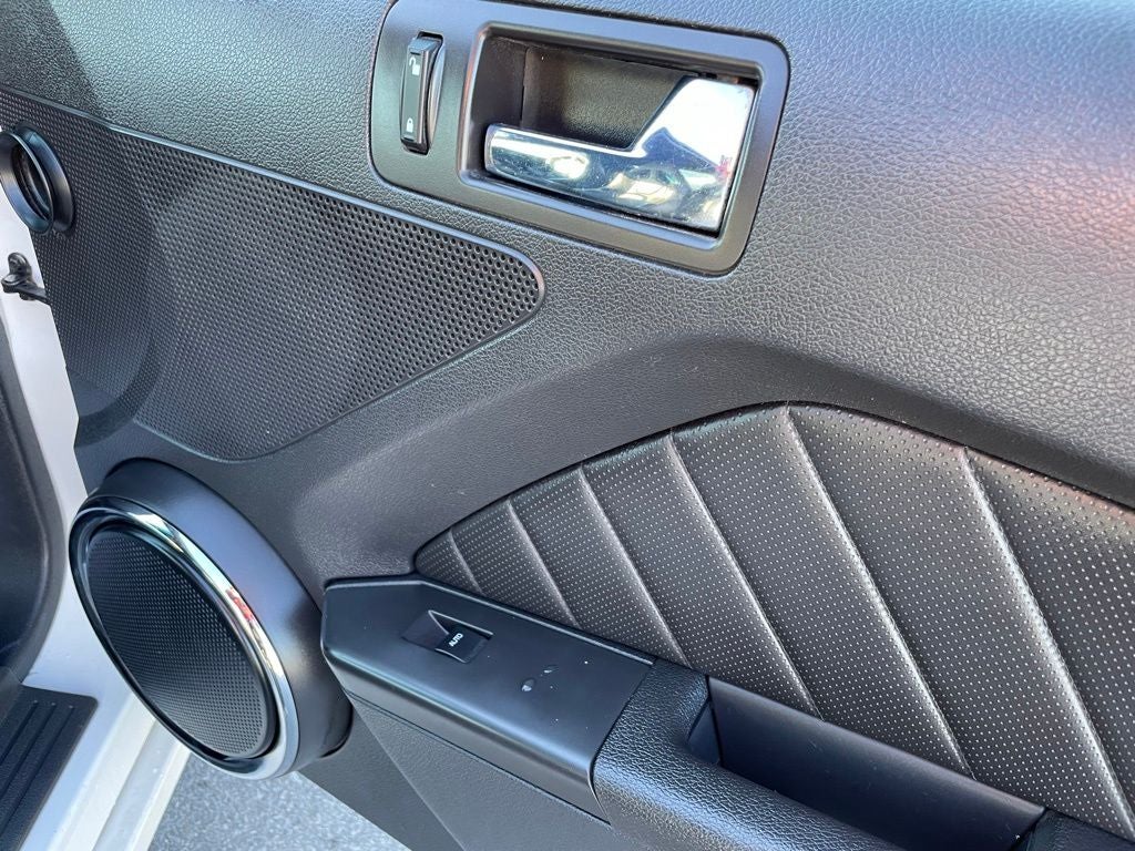 2013 Ford Mustang GT Premium - 5.0 / RECARO SEATS