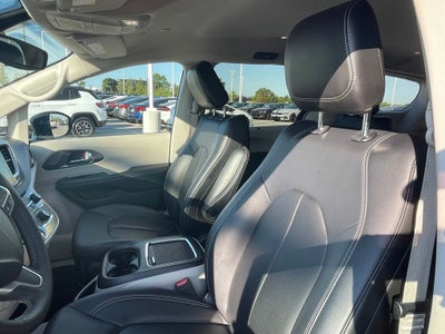 2024 Chrysler Pacifica Touring L - POWER LIFTGATE / DRIVER SEAT MEMORY