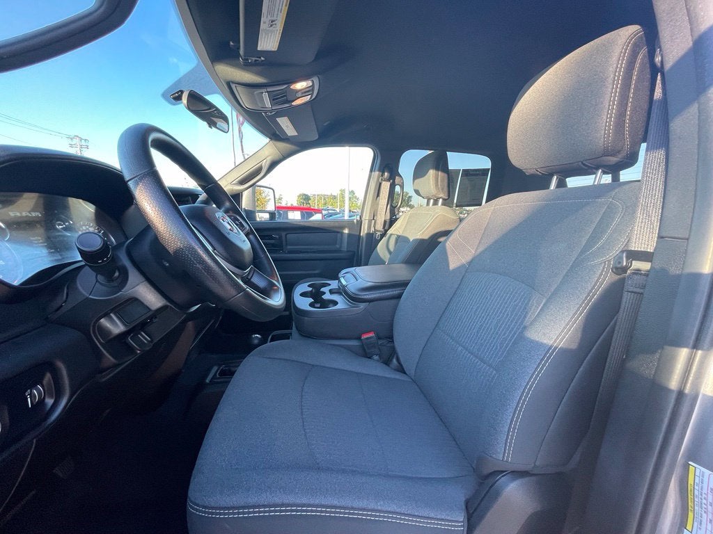 2024 RAM 2500 Tradesman - 6.7L CUMMINS / LOW MILEAGE