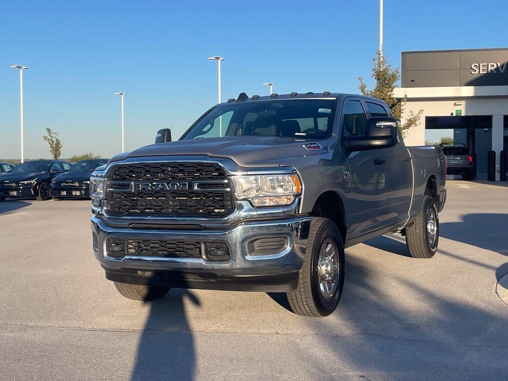 2024 RAM 2500 Tradesman - 6.7L CUMMINS / LOW MILEAGE