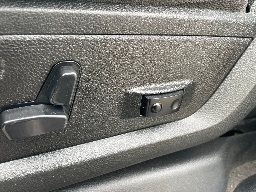 2023 RAM 2500 Big Horn - 6.7 CUMMINS / POWER TELESCOPING MIRRORS