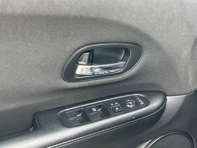 2022 Honda HR-V LX - 34 MPG / CLEAN CARFAX