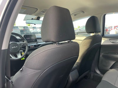 2024 Kia Forte LXS - KIA CERTIFIED / BLIND SPOT ASSIST