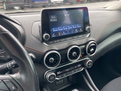 2022 Nissan Sentra SR - 37 MPG / BLIND SPOT WARNING