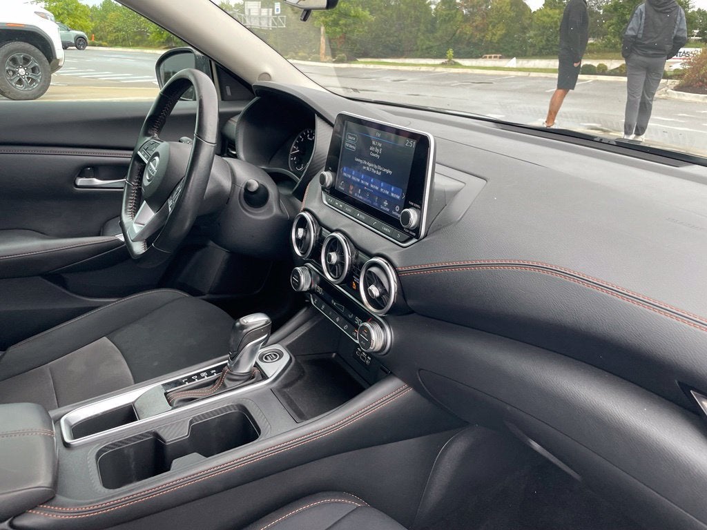 2022 Nissan Sentra SR - 37 MPG / BLIND SPOT WARNING