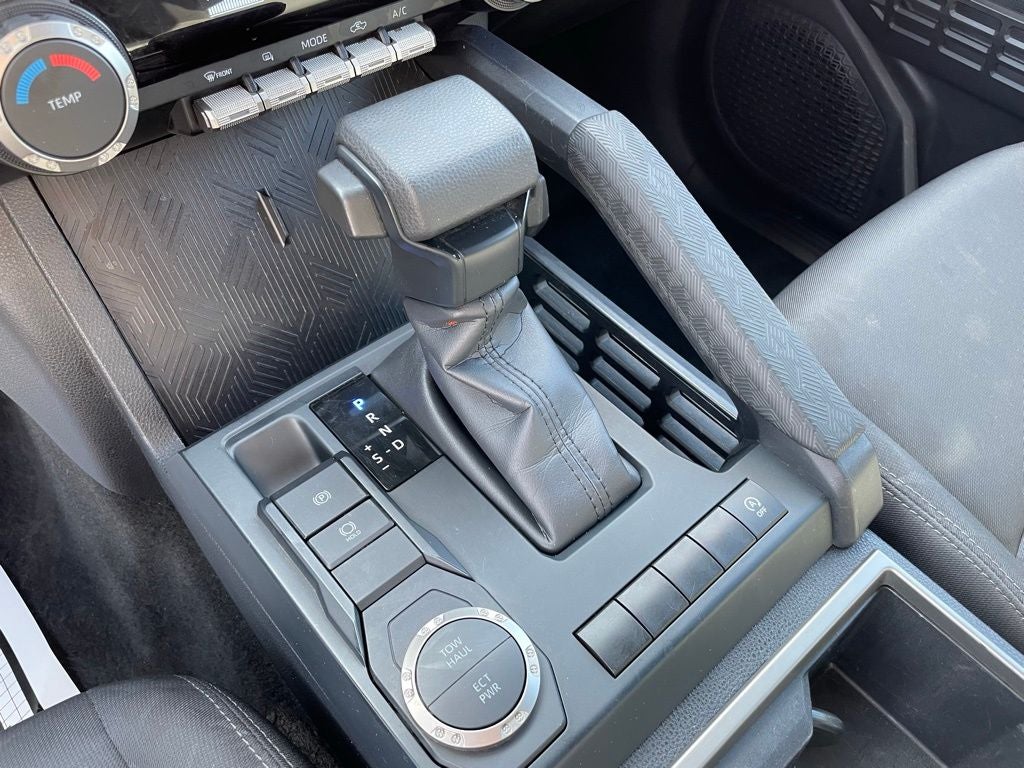 2024 Toyota Tacoma SR5 - WIRELESS CARPLAY / PUSH BUTTON START