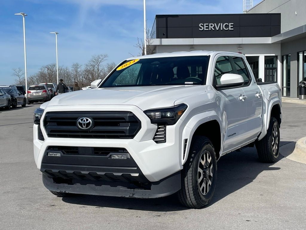 2024 Toyota Tacoma SR5 - WIRELESS CARPLAY / PUSH BUTTON START