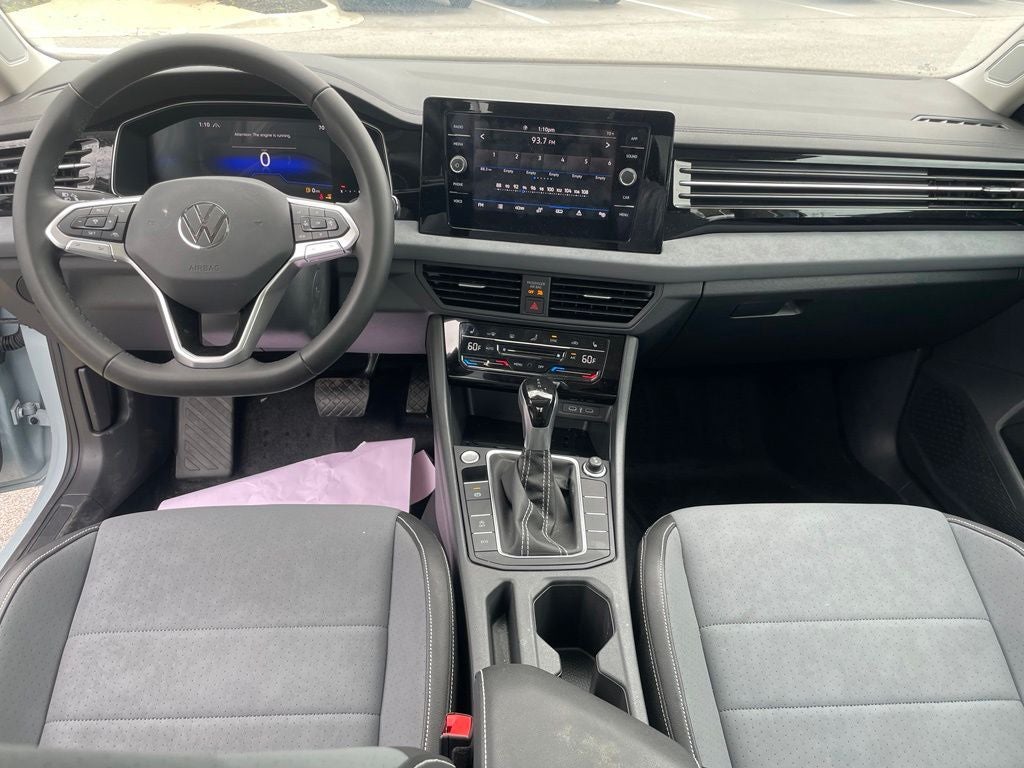 2025 Volkswagen Jetta 1.5T SE