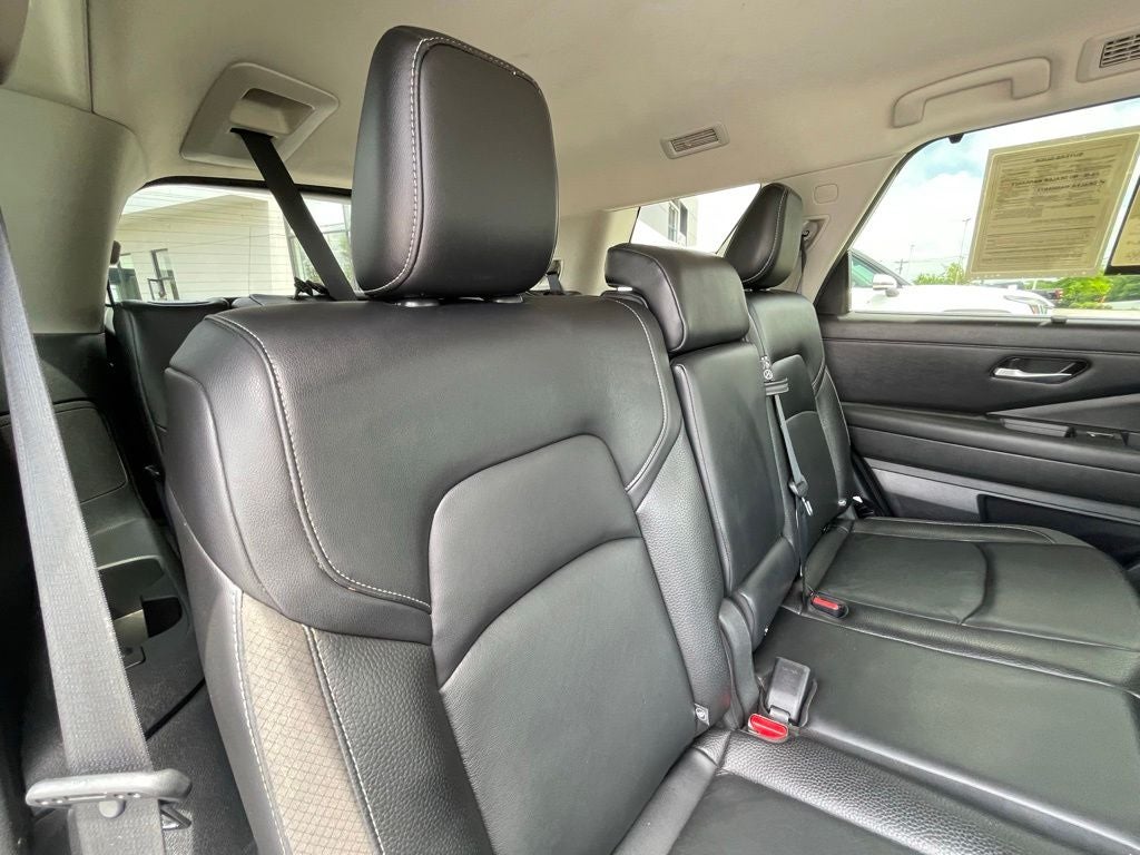 2022 Nissan Pathfinder SL - POWER LIFTGATE / INTELLIGENT CRUISE