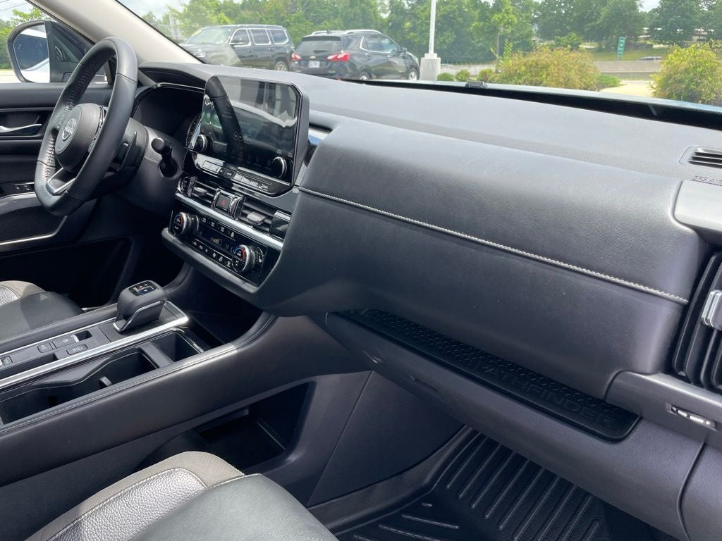 2022 Nissan Pathfinder SL - POWER LIFTGATE / INTELLIGENT CRUISE