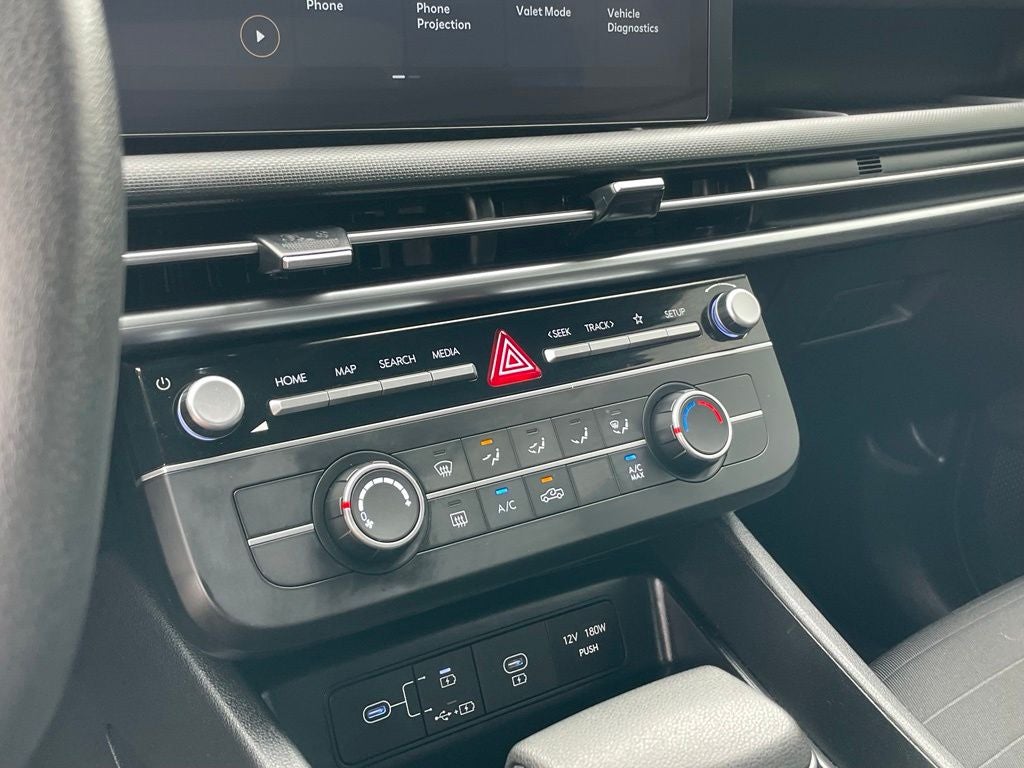 2025 Hyundai SANTA CRUZ SE - 30 MPG / APPLE CARPLAY