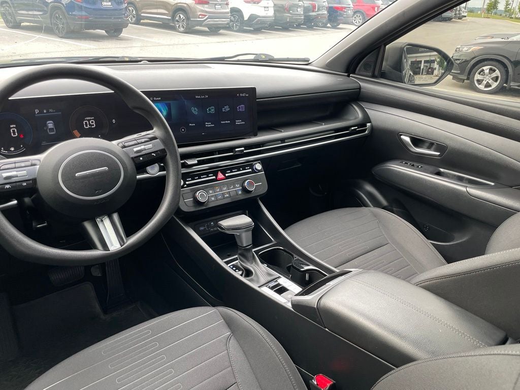 2025 Hyundai SANTA CRUZ SE - 30 MPG / APPLE CARPLAY