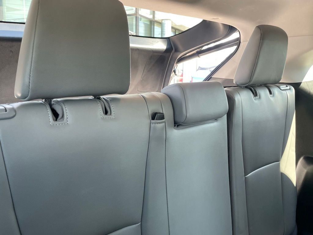 2021 Toyota Highlander XLE - MOONROOF / LEATHER