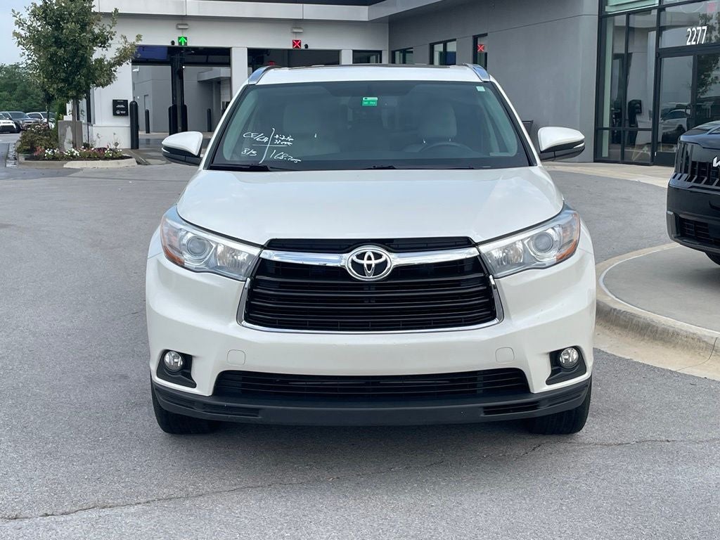 2015 Toyota Highlander XLE V6 - POWER MOONROOF / NAVIGATION