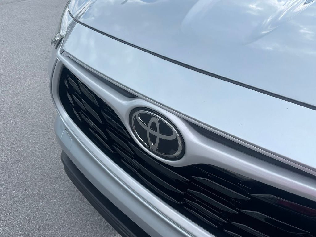 2024 Toyota Highlander LE - 3RD ROW / POWER LIFTGATE