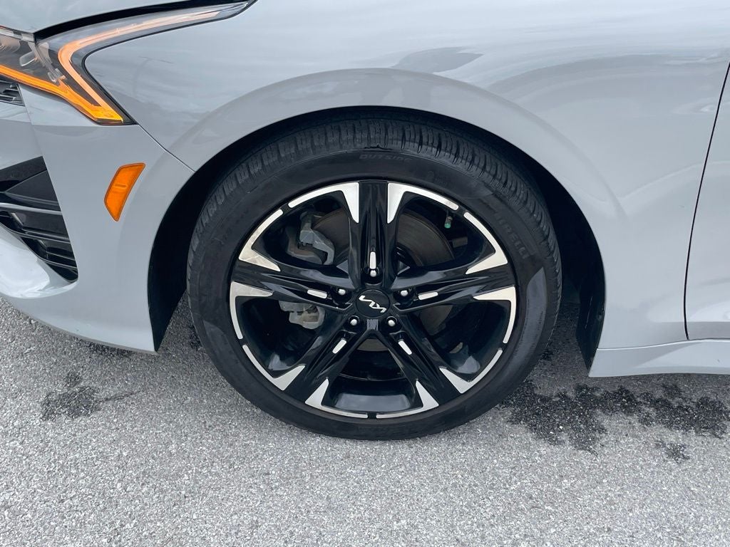 2023 Kia K5 GT-Line - RED INTERIOR / WIRELESS CHARGER