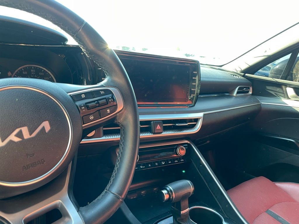 2023 Kia K5 GT-Line - RED INTERIOR / WIRELESS CHARGER