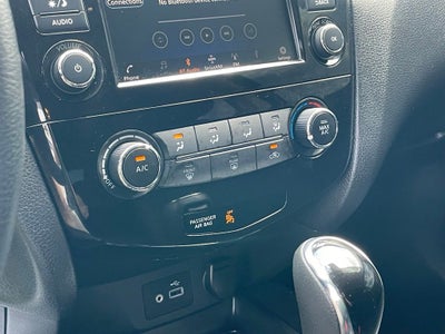 2022 Nissan Rogue Sport S - BLIND SPOT WARNING / AUTOMATIC HEADLIGHTS