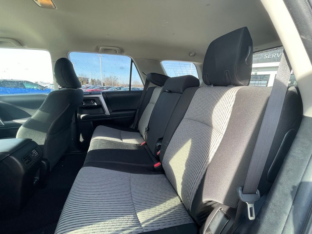 2024 Toyota 4Runner SR5 - TOYOTA SAFETY SENSE / 8-INCH TOUCHSCREEN