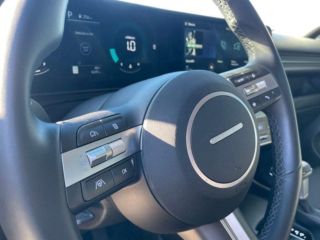 2025 Hyundai KONA SEL - WIRELESS CARPLAY / 12" DISPLAY