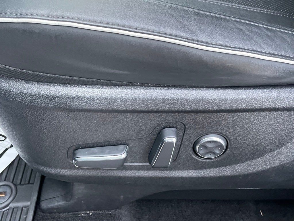 2024 Hyundai PALISADE SEL - SEATS 8 / MOONROOF