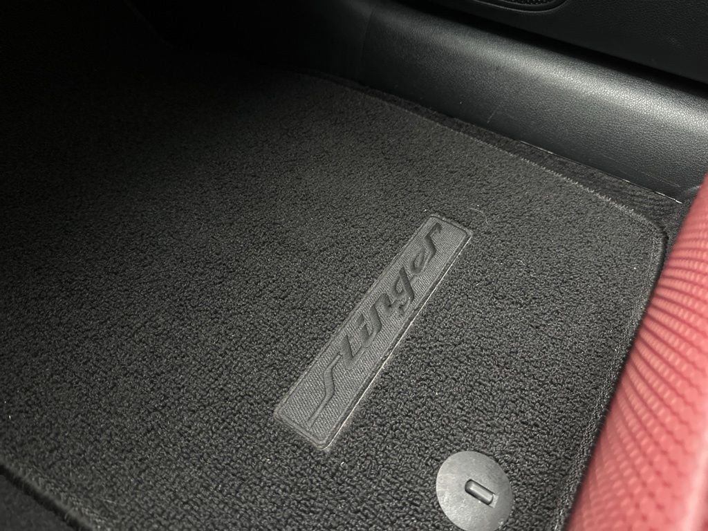 2022 Kia Stinger GT2 - RED INTERIOR PKG / ALL WHEEL DRIVE