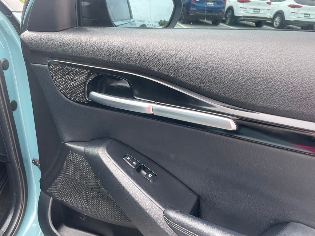 2024 Kia Seltos S - KIA CERTIFIED / APPLE CARPLAY