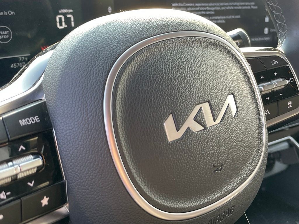 2025 Kia Carnival LXS - KIA CERTIFIED / NAVIGATION