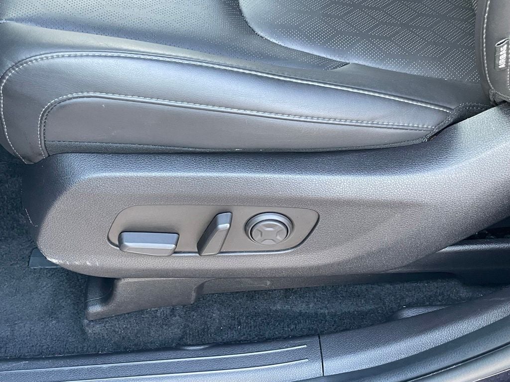 2026 Kia Carnival Hybrid LXS - KIA CERTIFIED / APPLE CARPLAY