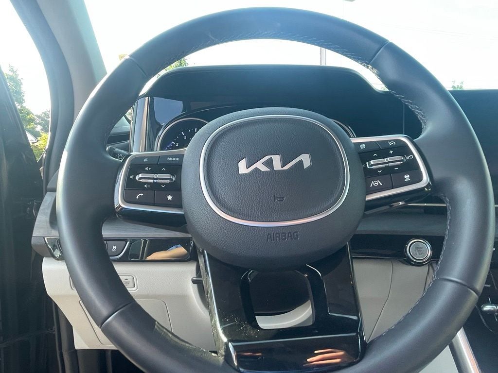 2024 Kia Carnival EX - 8 PASSENGER / NAVIGATION SYSTEM