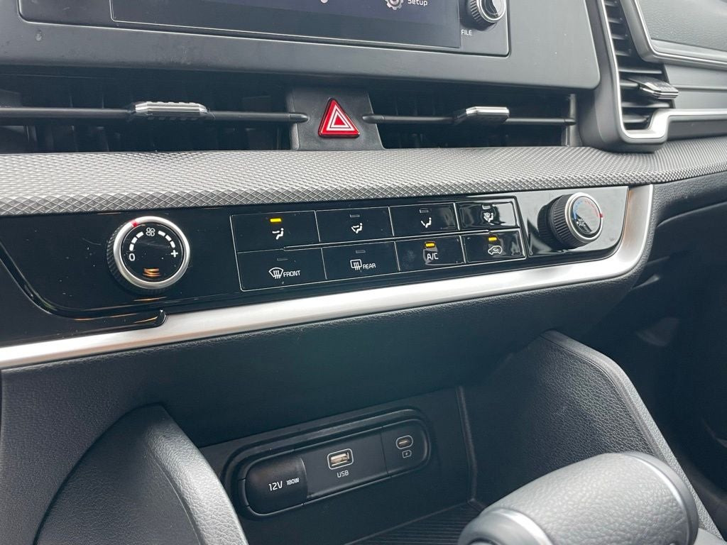 2023 Kia Sportage LX - KIA CERTIFIED / APPLE CARPLAY
