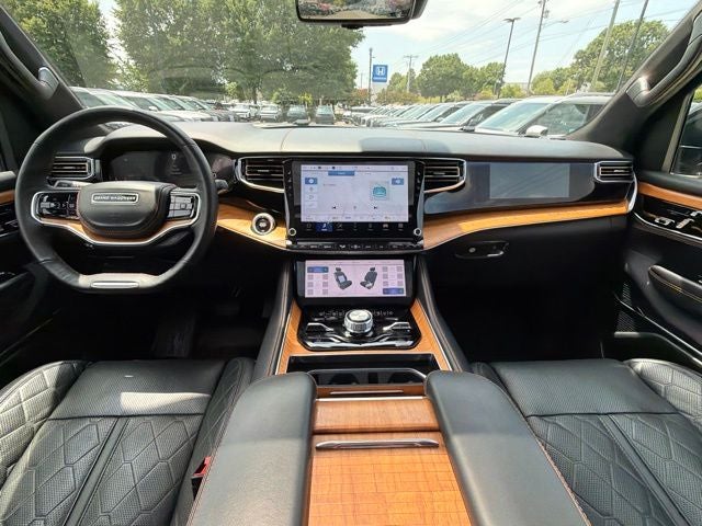 2024 Jeep Grand Wagoneer L Series III - Photo 32