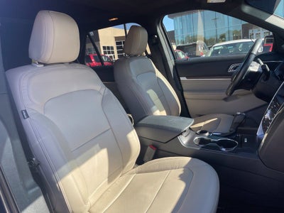 2018 Ford Explorer Limited One Owner, Clean CarFax, Leather, Moonroof, Bucket
