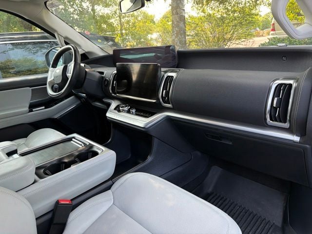 2025 Ford Expedition Platinum CARFAX 1-OWNER