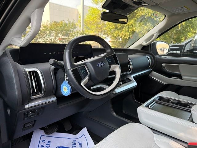 2025 Ford Expedition Platinum CARFAX 1-OWNER