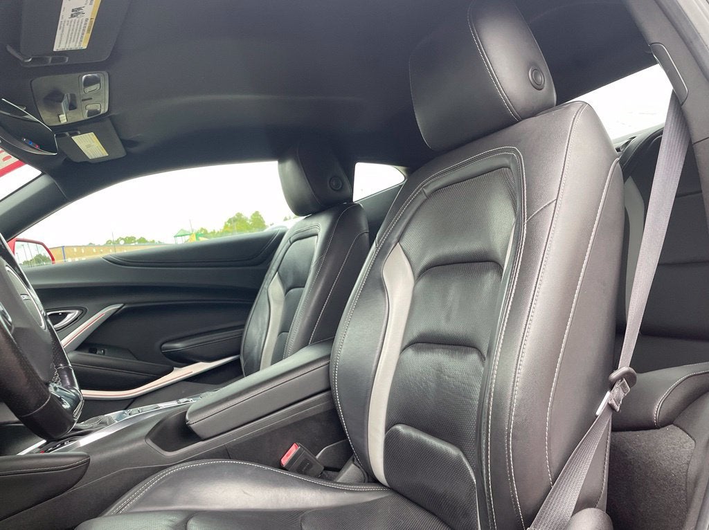 2018 Chevrolet Camaro 2LT RS Pkg, Leather, 20" Wheels