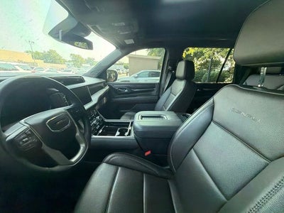 2023 GMC Yukon Denali
